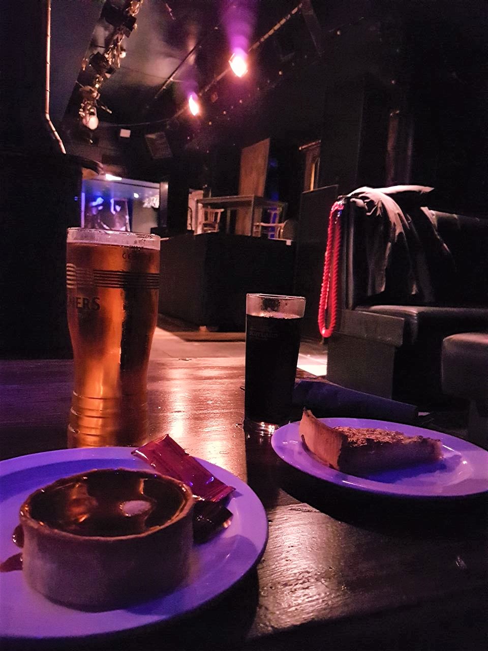 A Play a Pie a Pint in Glasgow