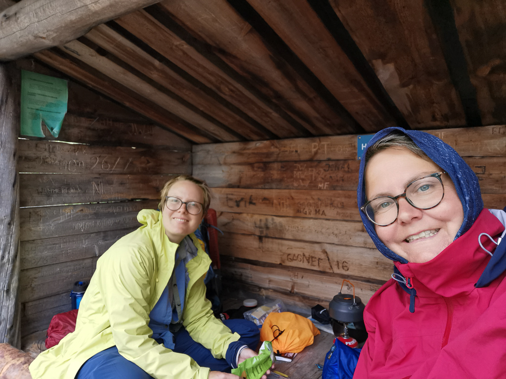 Windschutzhütten in Schweden - Packliste Trekking mit Zelt