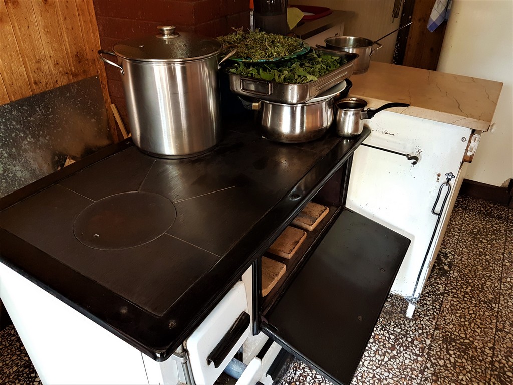 Bei Waldbrandgefahr geht Kochen nur in den Hütten