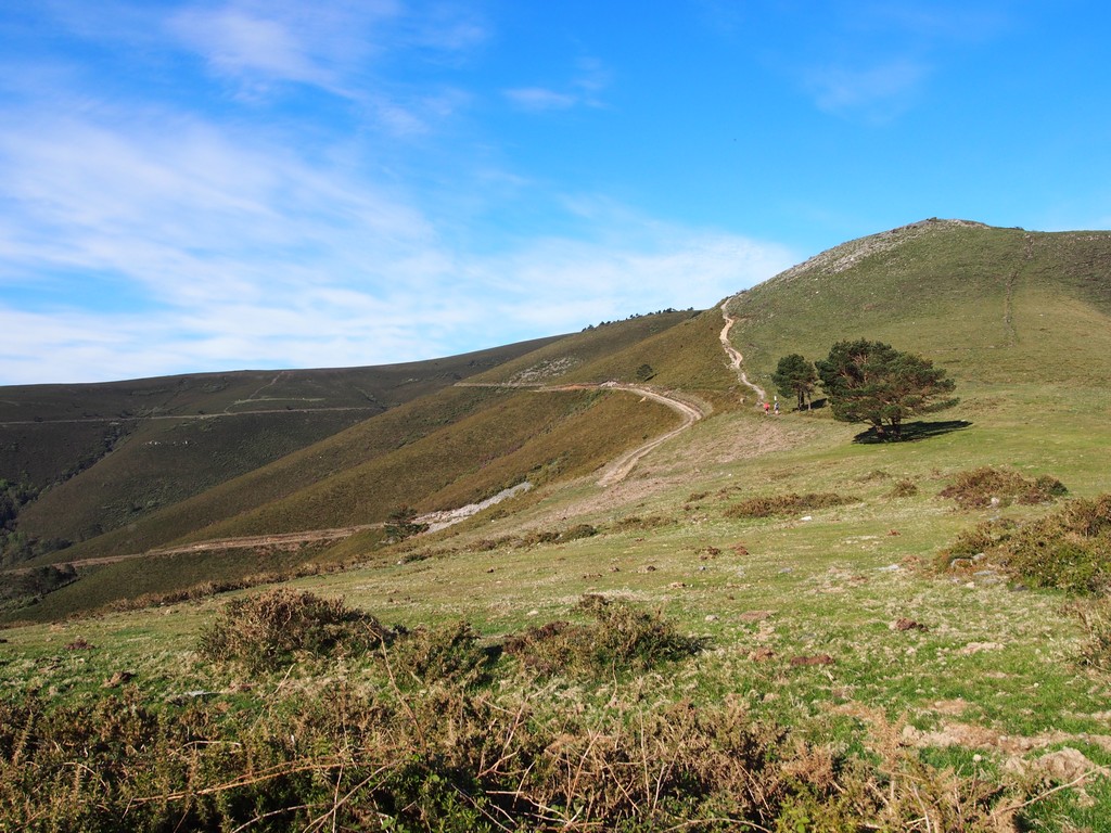 Blick von der Hospitales-Route auf de Camino Primitivo 3