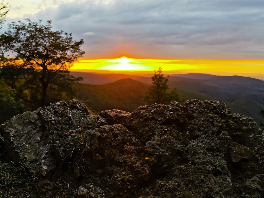 Ausblick mit Sonnenuntergang am Venetianerstein