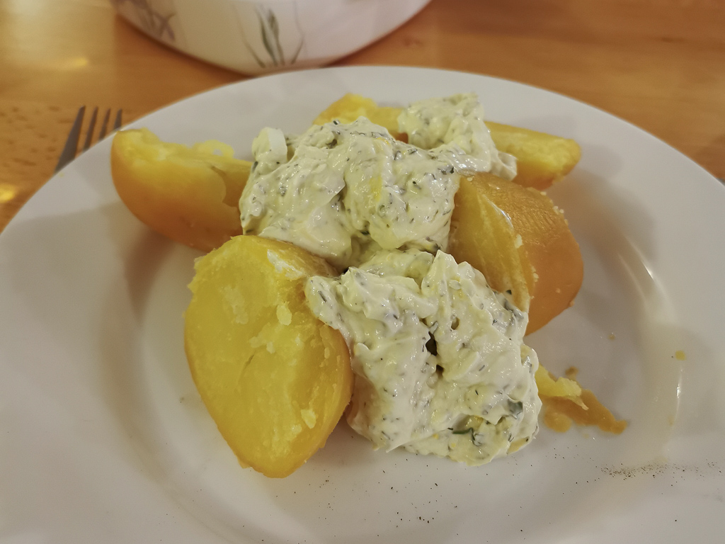 Pellkartoffeln mit Eierquark - das perfekte Pilgeressen auf dem Hildegardweg