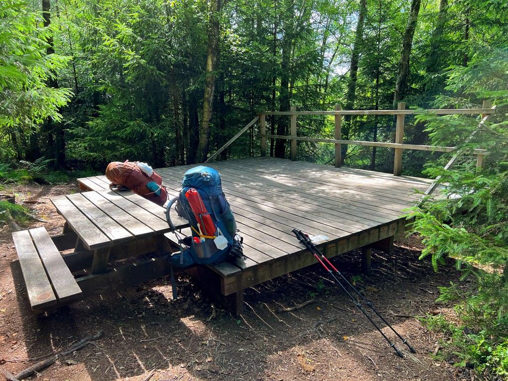 Ein typischer Trekkingplatz in der Eifel und auf dem Schneifel-Pfad