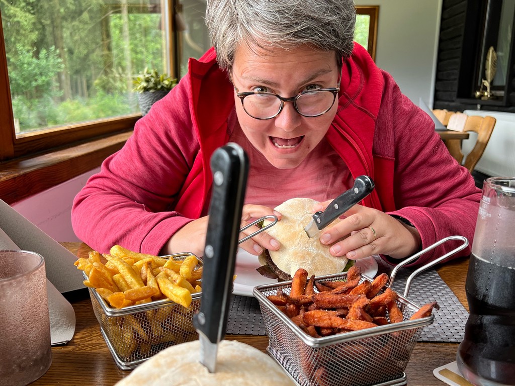 Leckere Burger im Blockhaus Zum schwarzen Mann