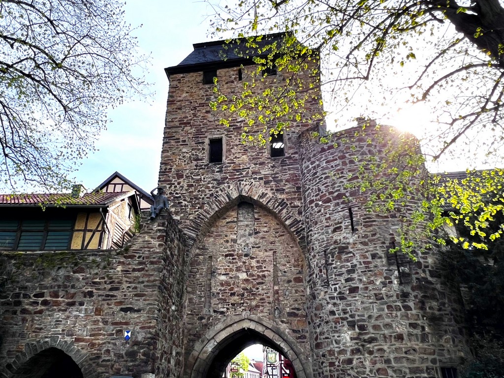 Niedertor mit Mauerspäher in Ahrweiler